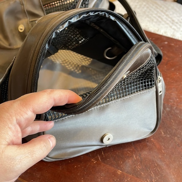 Samsonite Petite Pet Carrier - Bronze. Airline approved - Picture 4 of 8